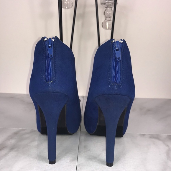 Platform Shoes - Picture 2 of 5